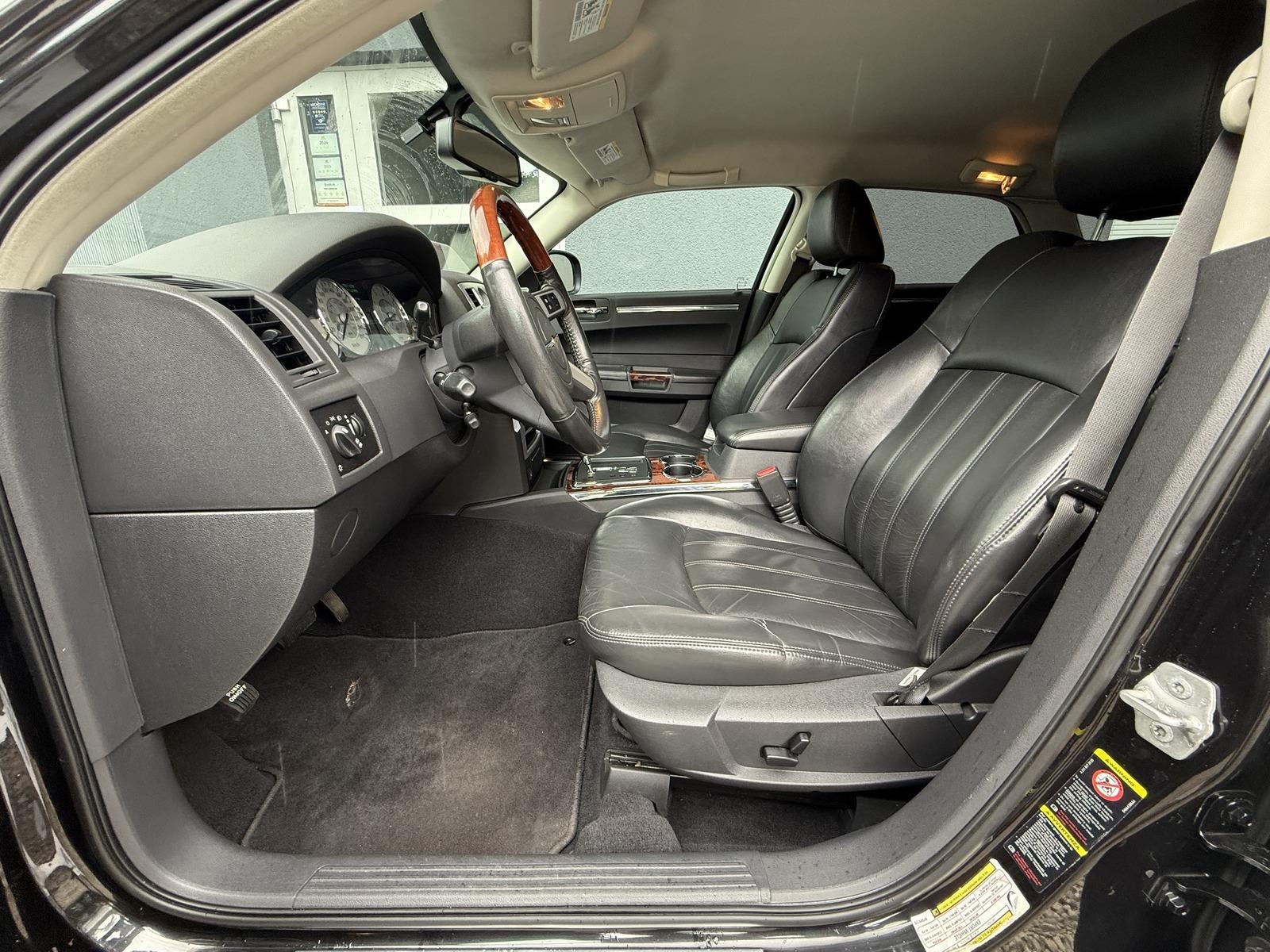 CHRYSLER AUTRES C TOURING 3.0 CRD 1.HAND,AUTOMATIK,NAVI,XENO | 218 ch | BVA | RÉGLAGE ÉLECTRIQUE DES SIÈGES AVEC FONCTION MÉMOIRE | VOLANT EN CUIR