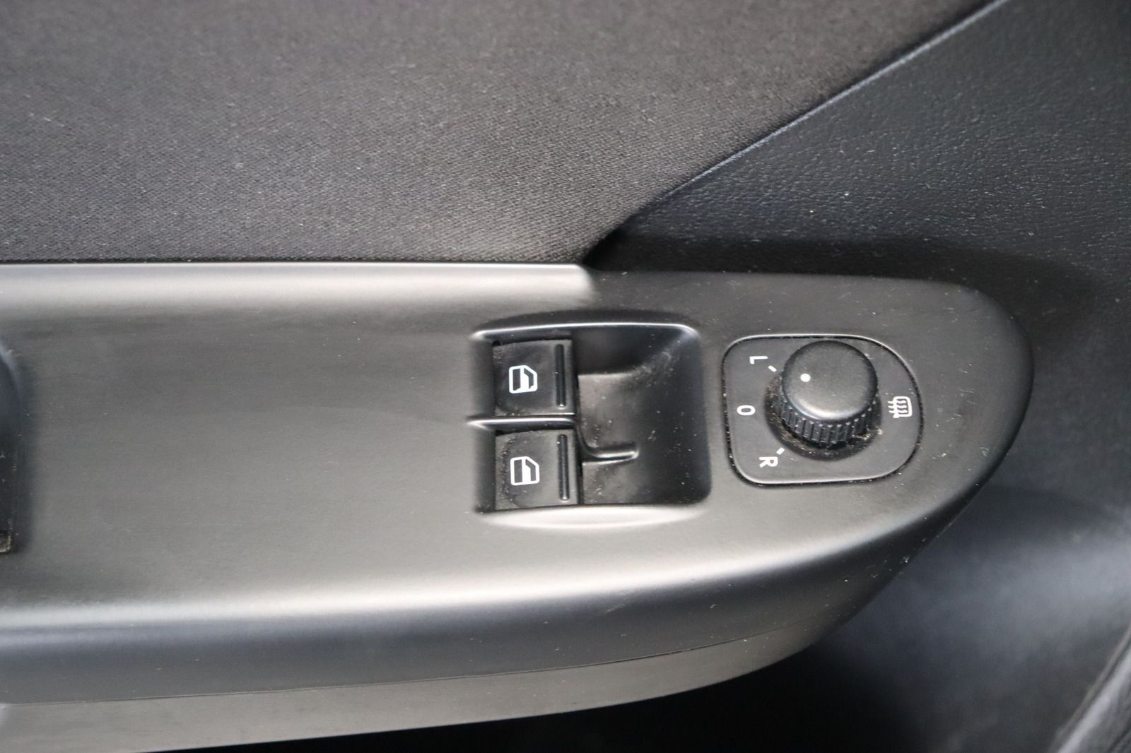 Fahrzeugabbildung Volkswagen Passat Variant 2.0 TDI DPF Trendline