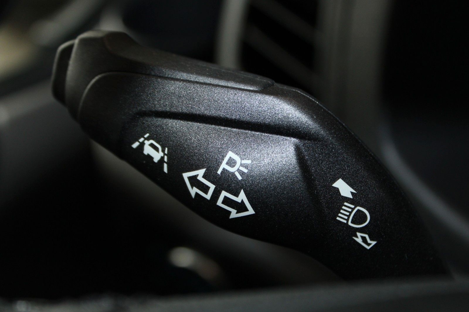 Fahrzeugabbildung Bürstner Ford COPA L2 Aufstelldach AHK Markise WC