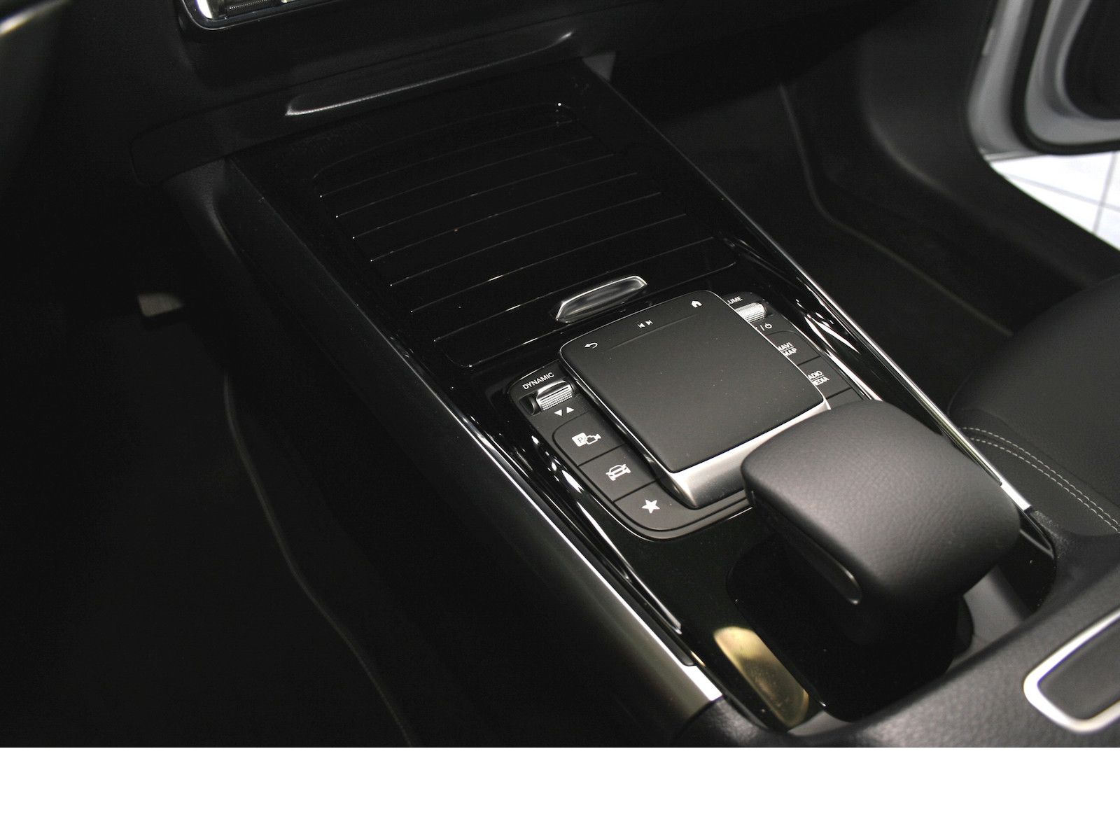 Fahrzeugabbildung Mercedes-Benz B 180 Progressive Automatik *MBUX High-End-Paket