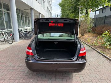 Mercedes E 200 - 7