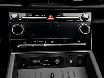 Hyundai Santa Fe 1.6 T-GDI Hybrid 158 kW 2WD Blackline