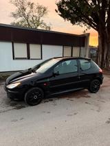 Peugeot 206 Benzin  kein Tüv - Peugeot 206 in München