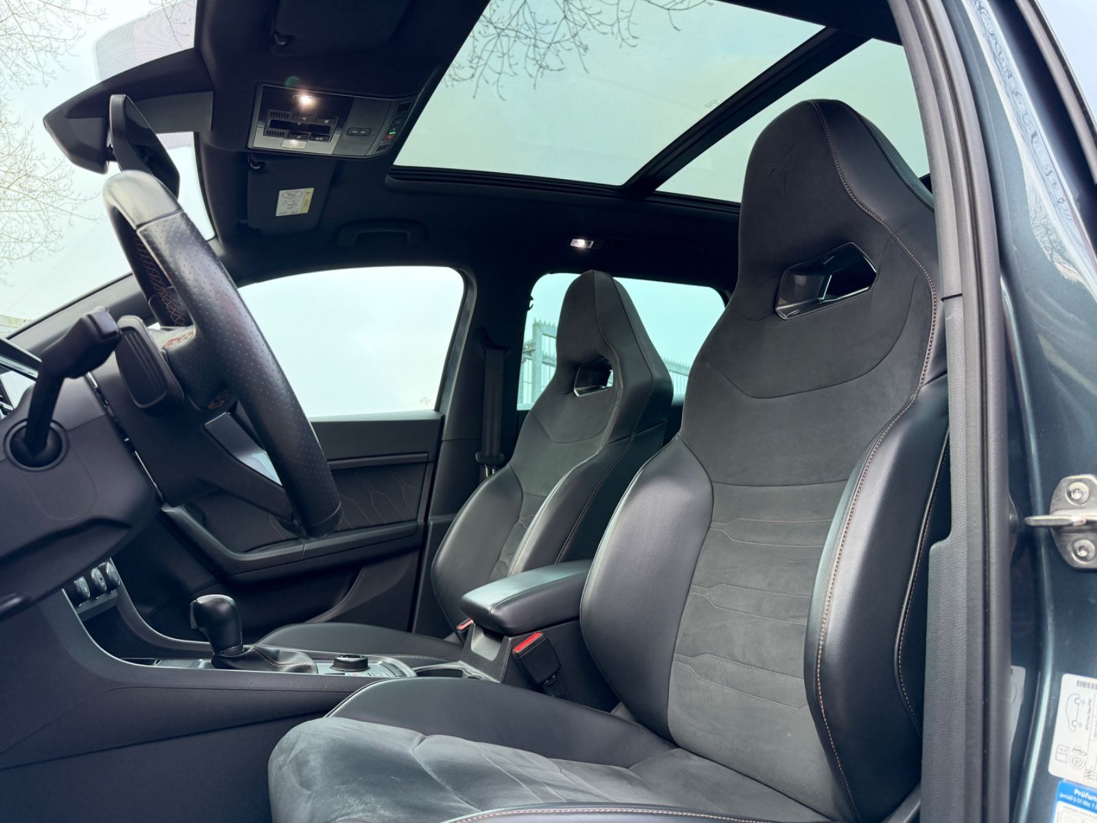 Fahrzeugabbildung CUPRA Ateca 360*BREMBO*PANO*BEATSAUDIO*MEMORY*LED