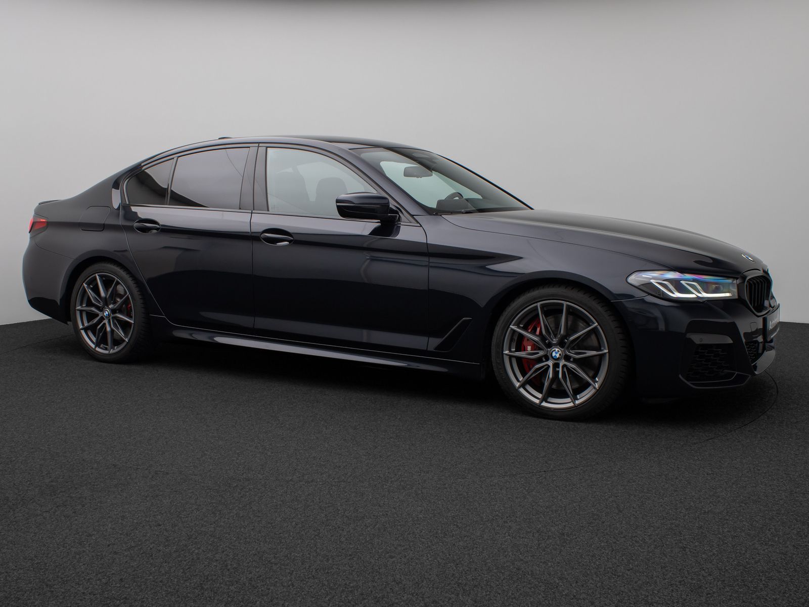 Fahrzeugabbildung BMW M550i xD Kamera Laser HUD DAB H/K 4Klima Komfort