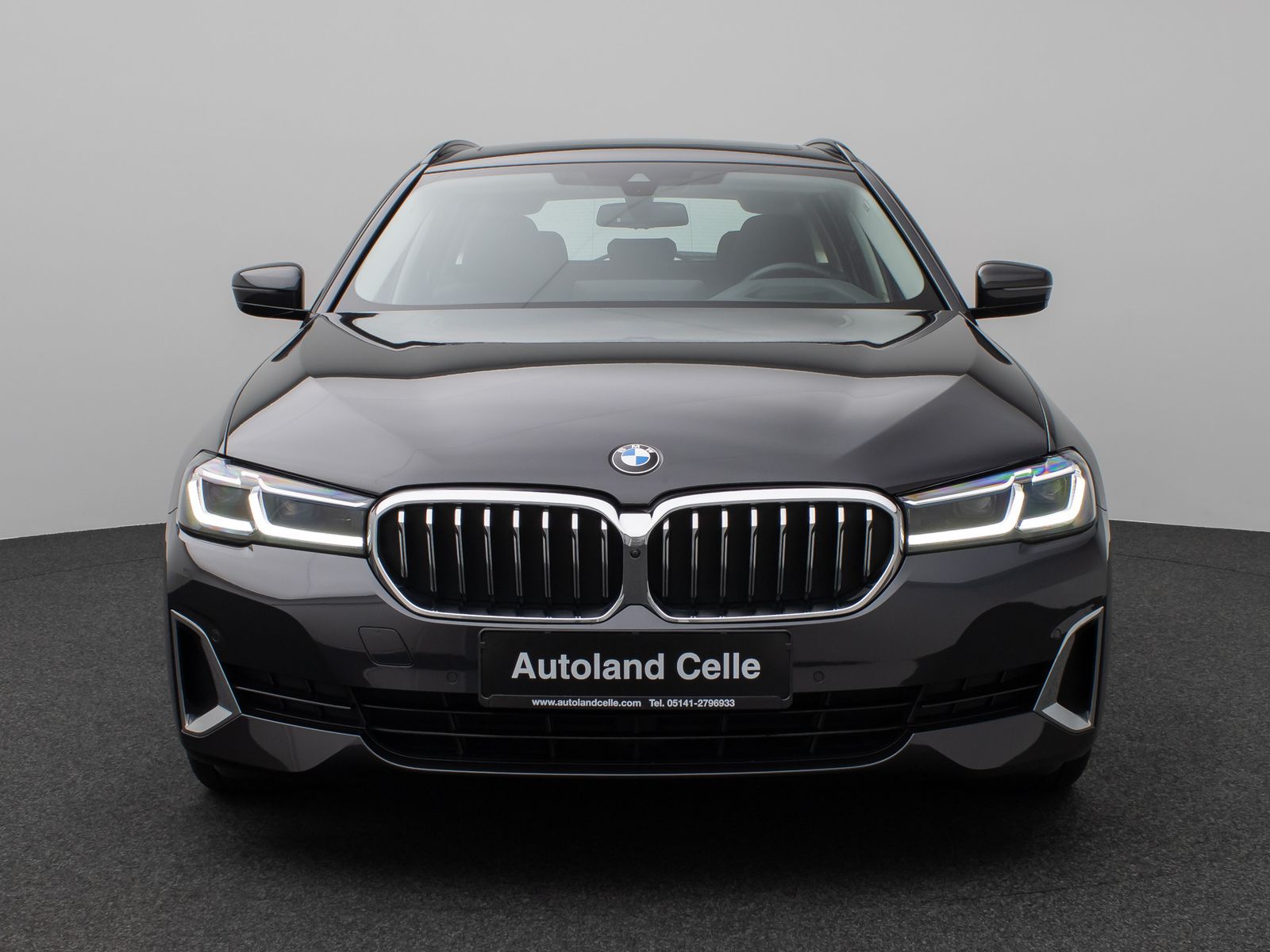 Fahrzeugabbildung BMW 530d xD  LuxuryLine Pano 360°HUD DAB H/K Massage