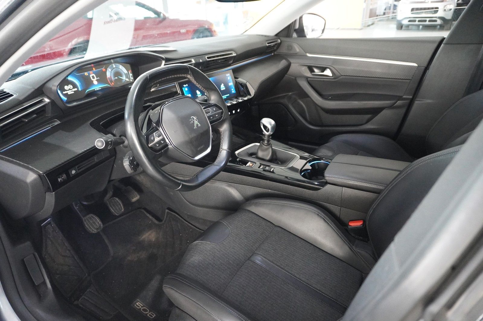Fahrzeugabbildung Peugeot 508 LIM 1.5D ALLURE NAVI/LED/KAMERA/SHZ/VIRTU.