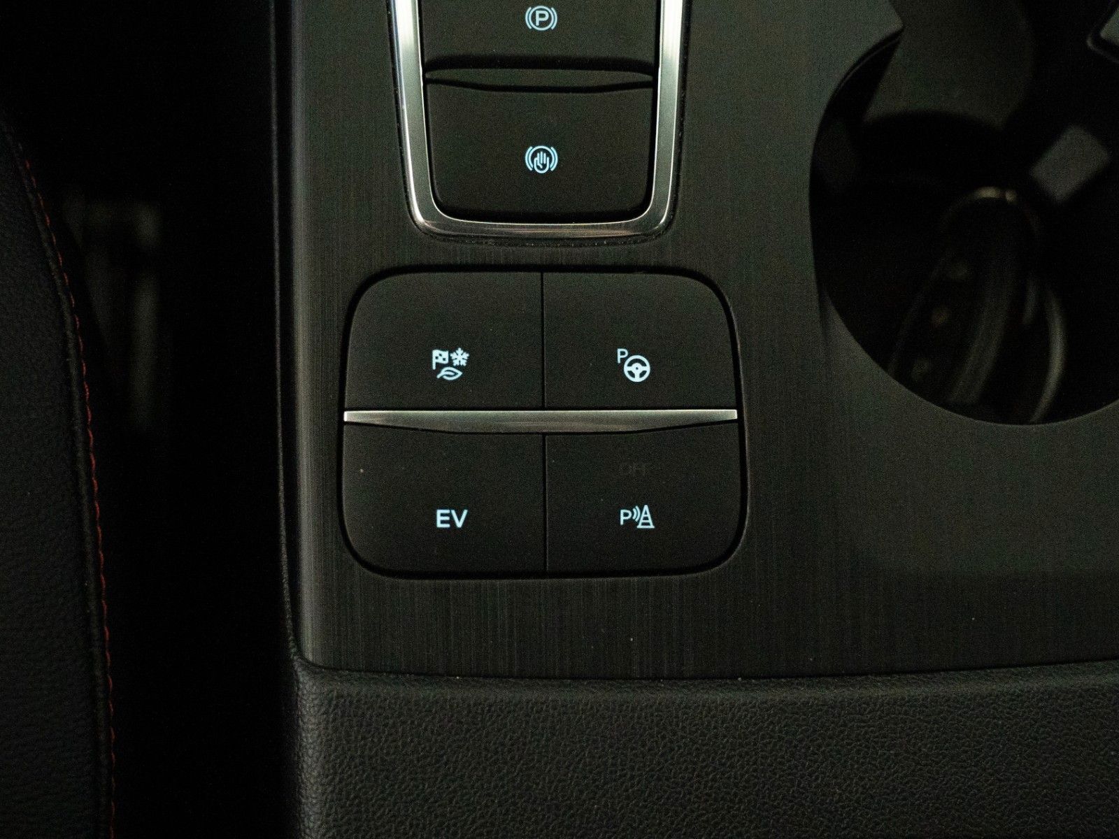 Fahrzeugabbildung Ford Kuga PHEV ST-Line X AUTOM./WINTER-P./B&O