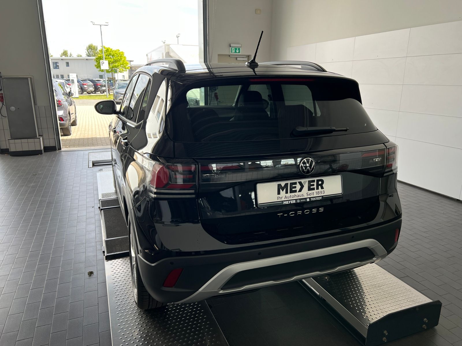 Fahrzeugabbildung Volkswagen T-Cross ENERGY 1.0 TSI DSG *AHK,Side Assist,Navi