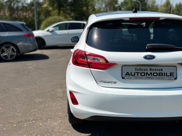 Ford Fiesta *SHZ*LED*LHZ*AC*MFL*PANO*