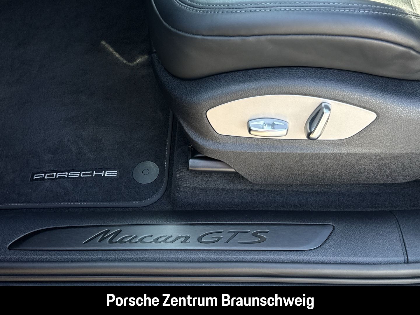 Porsche Macan GTS Standheizung BOSE Luftfederung PASM foto 23