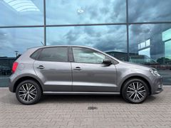 Fahrzeugabbildung Volkswagen Polo 1.0 Allstar Klima Einparkhilfe Tempomat 15"