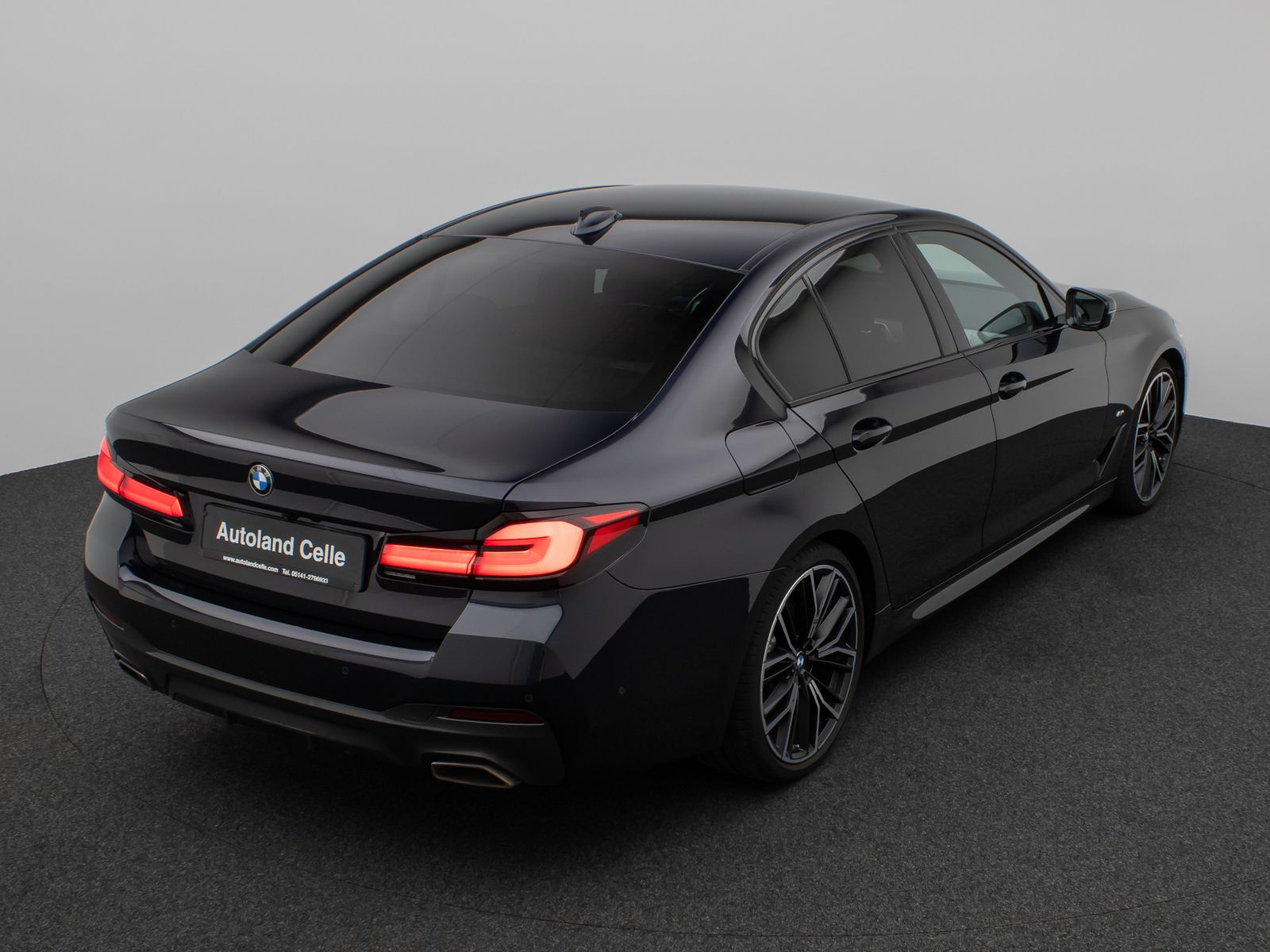 Fahrzeugabbildung BMW 540d  xD M Sport Kamera HUD DAB H/K Alarm 20Zoll