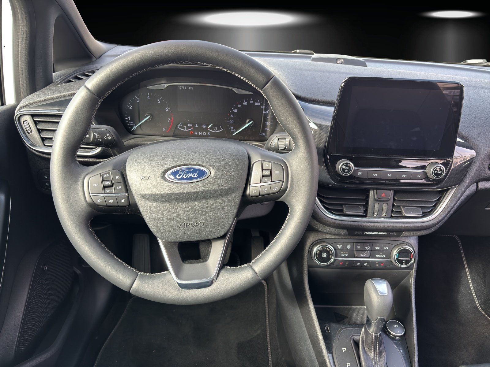 Fahrzeugabbildung Ford Fiesta 1.0 EB Active Plus S/S Aut. RFK Navi SH