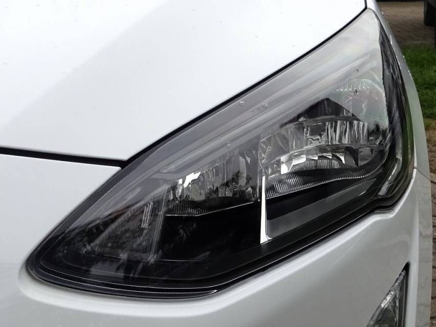 Fahrzeugabbildung Ford Focus Turnier 1.0 EcoBoost Automatik  Titanium