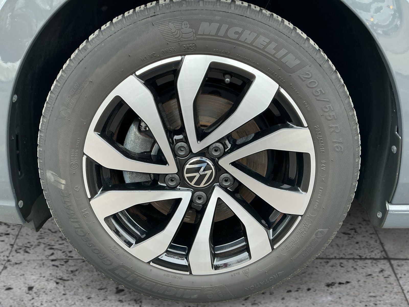 Volkswagen Golf - Bild 8