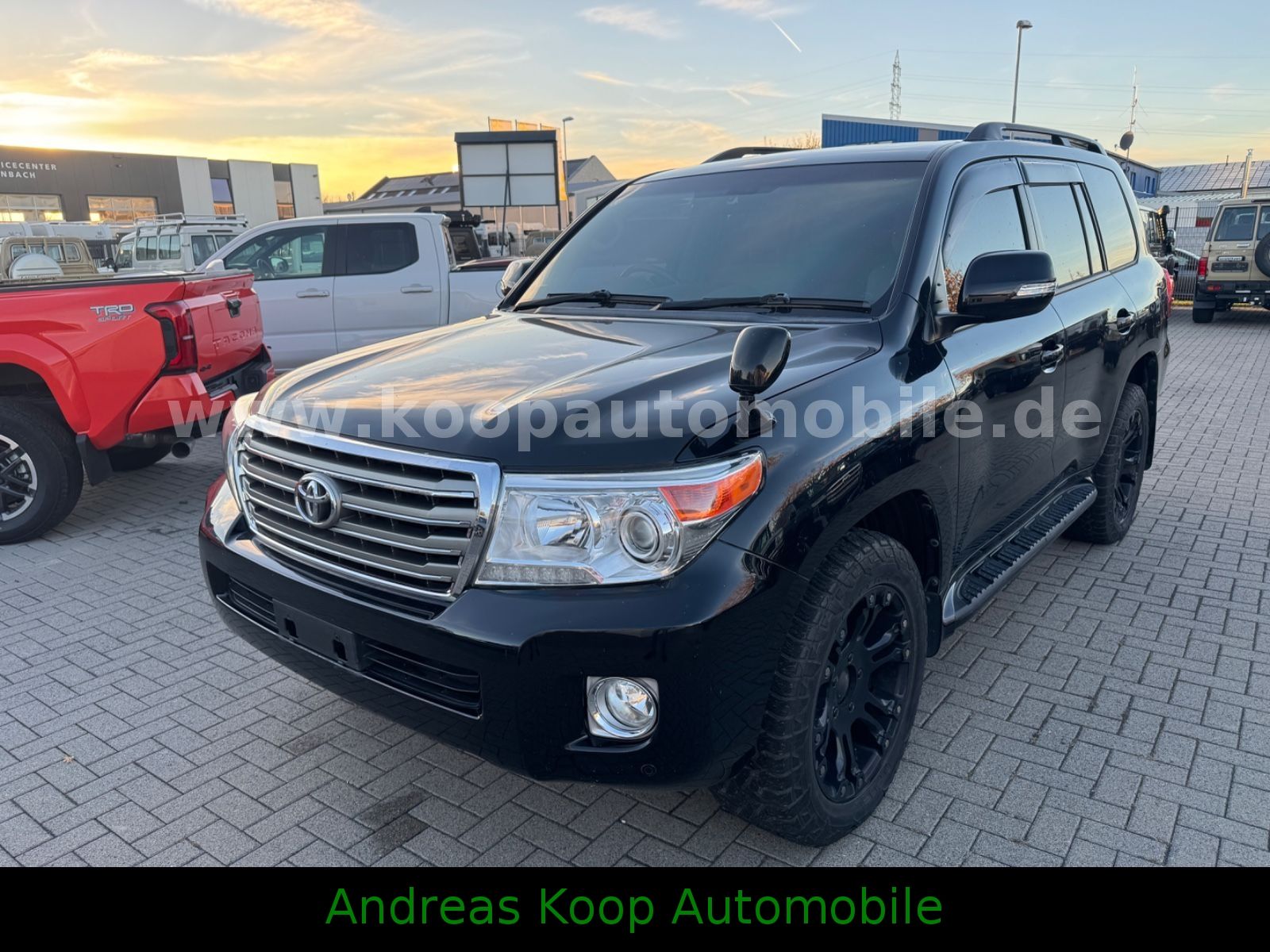 Toyota Land Cruiser - 1