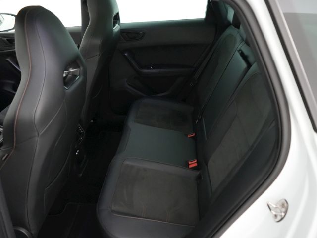 Ateca 4DRIVE TSI DSG+AHK+VOLL LED+NAVI+360 GRAD 