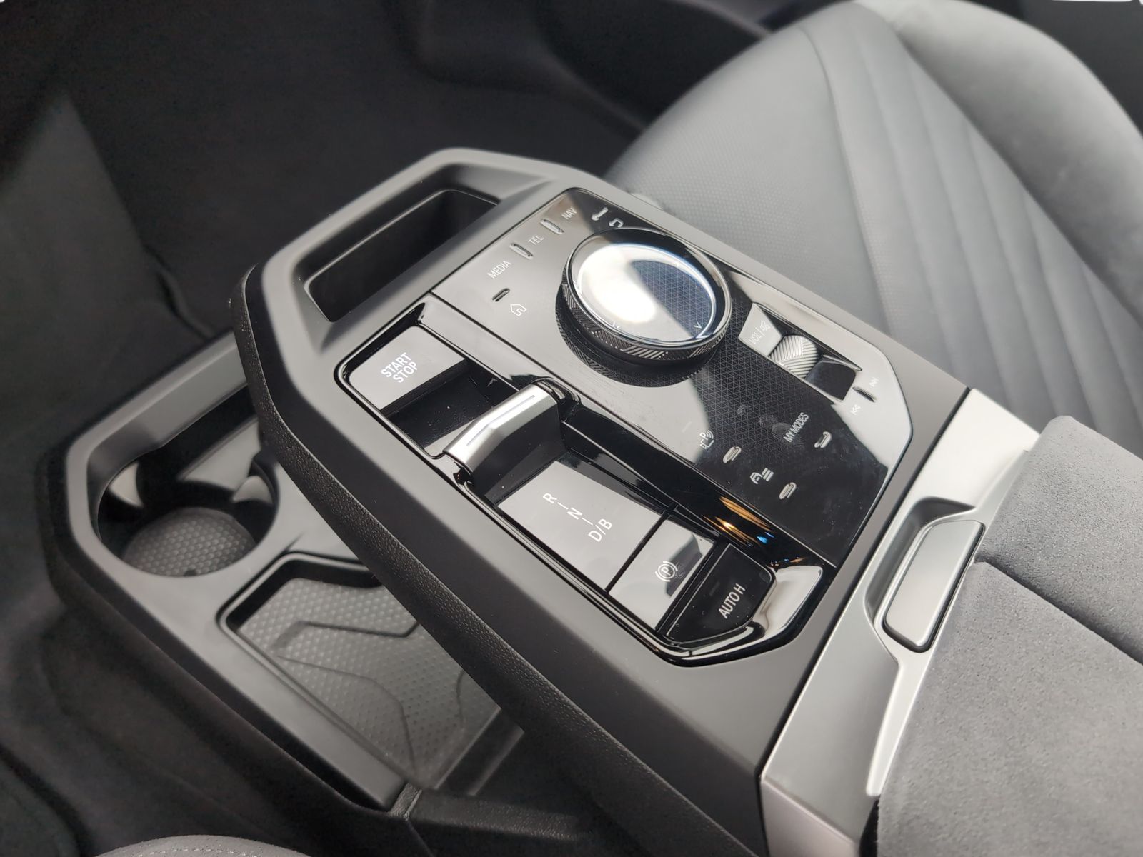 BMW iX - Bild 14