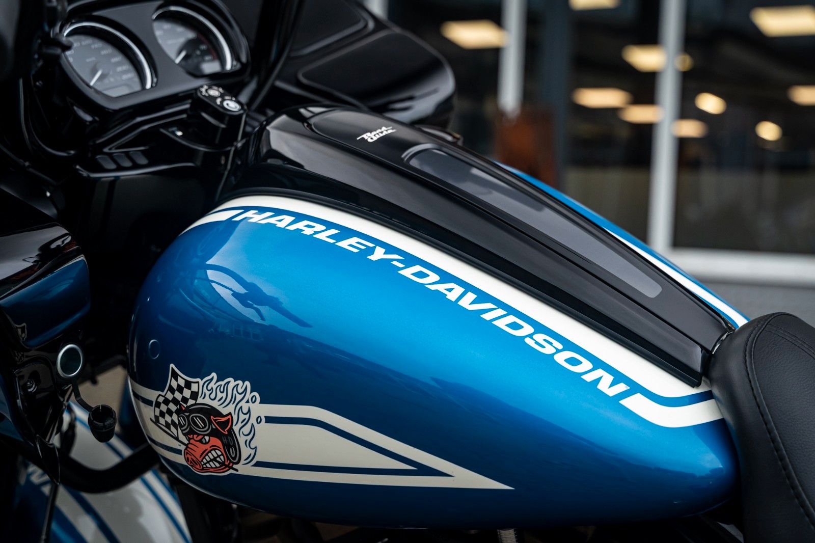 Fahrzeugabbildung Harley-Davidson FLTRXST Road Glide ST "Fast Johnnie" - Custom