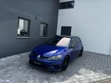 Volkswagen Golf VII Lim. R BMT/Start-Stopp 4Motion - Volkswagen Golf: R Vi