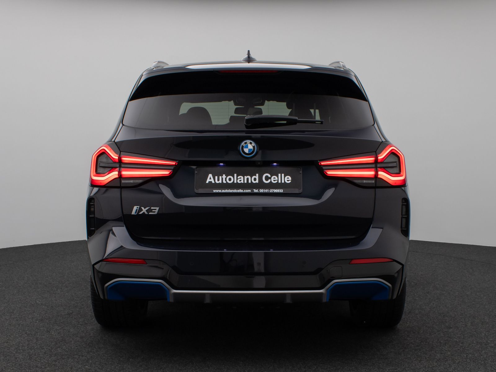 Fahrzeugabbildung BMW iX3 Impressive M Sport Panoram Laser 360°HUD H/K