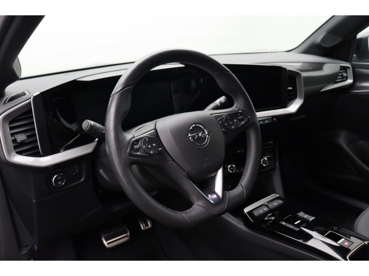 Fahrzeugabbildung Opel Mokka-e Ultimate Digitales Cockpit ACC LED