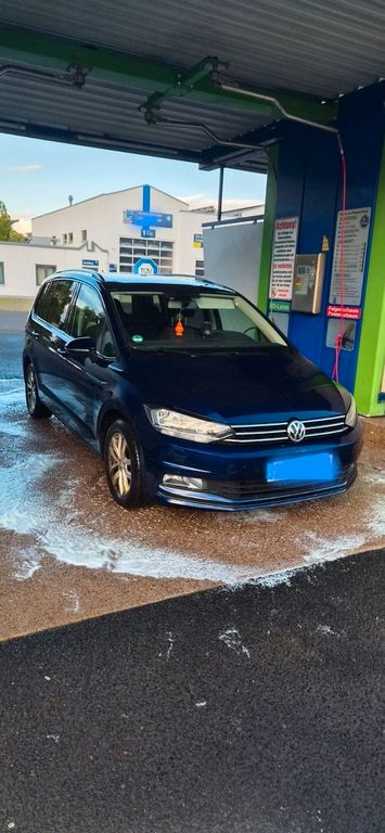 Image of Volkswagen Touran