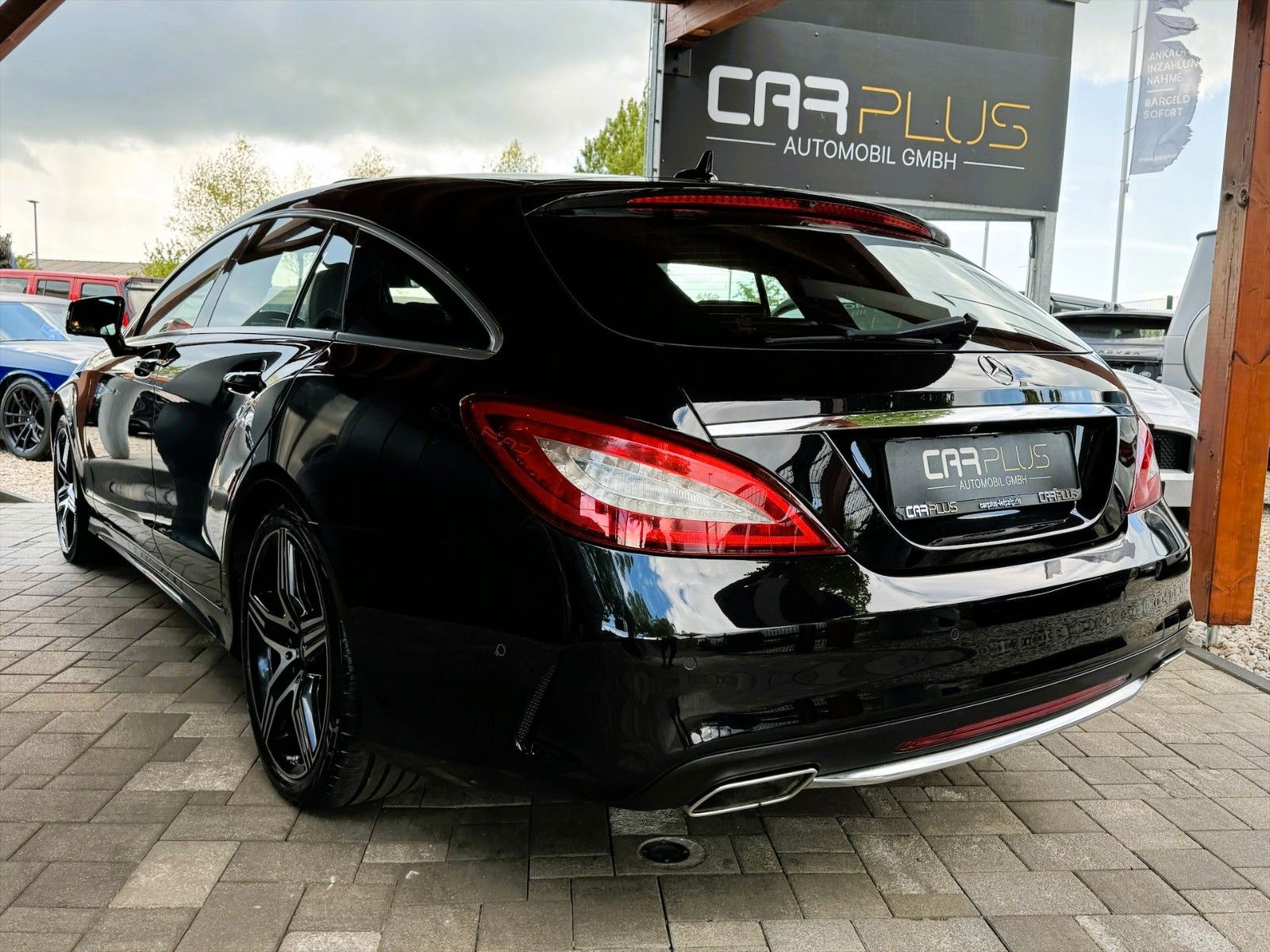 Fahrzeugabbildung Mercedes-Benz CLS 350 BlueTec Shooting Brake AMG-Line *LED*ACC