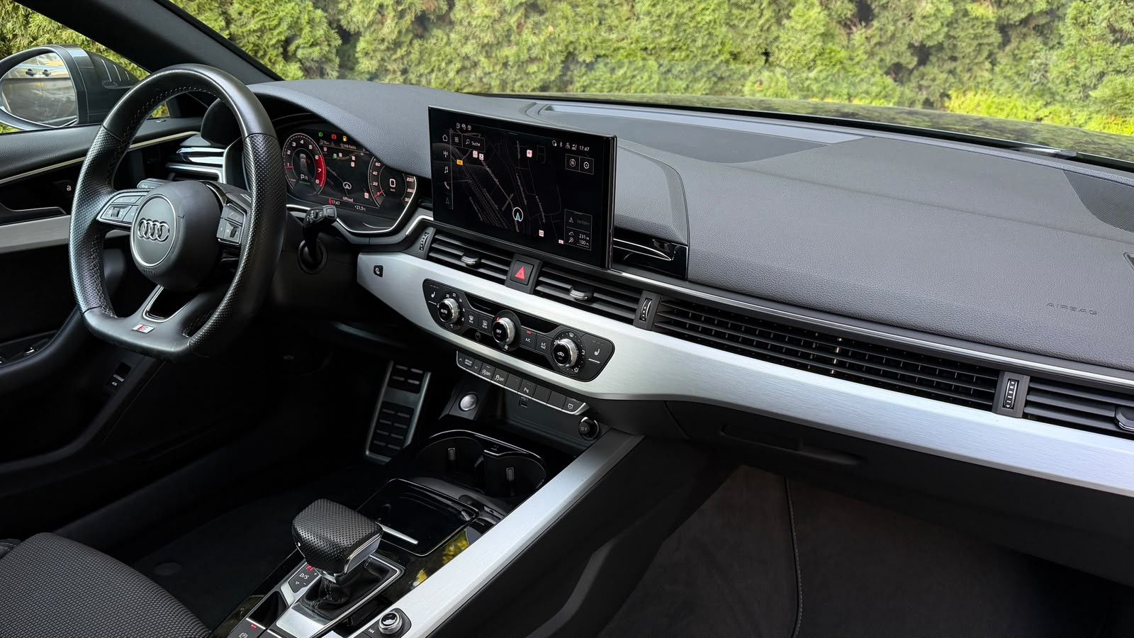 Fahrzeugabbildung Audi A4 40 TFSI 3x S-Line LED+VIRTUAL+MMI+SHZ+PDC+DSP