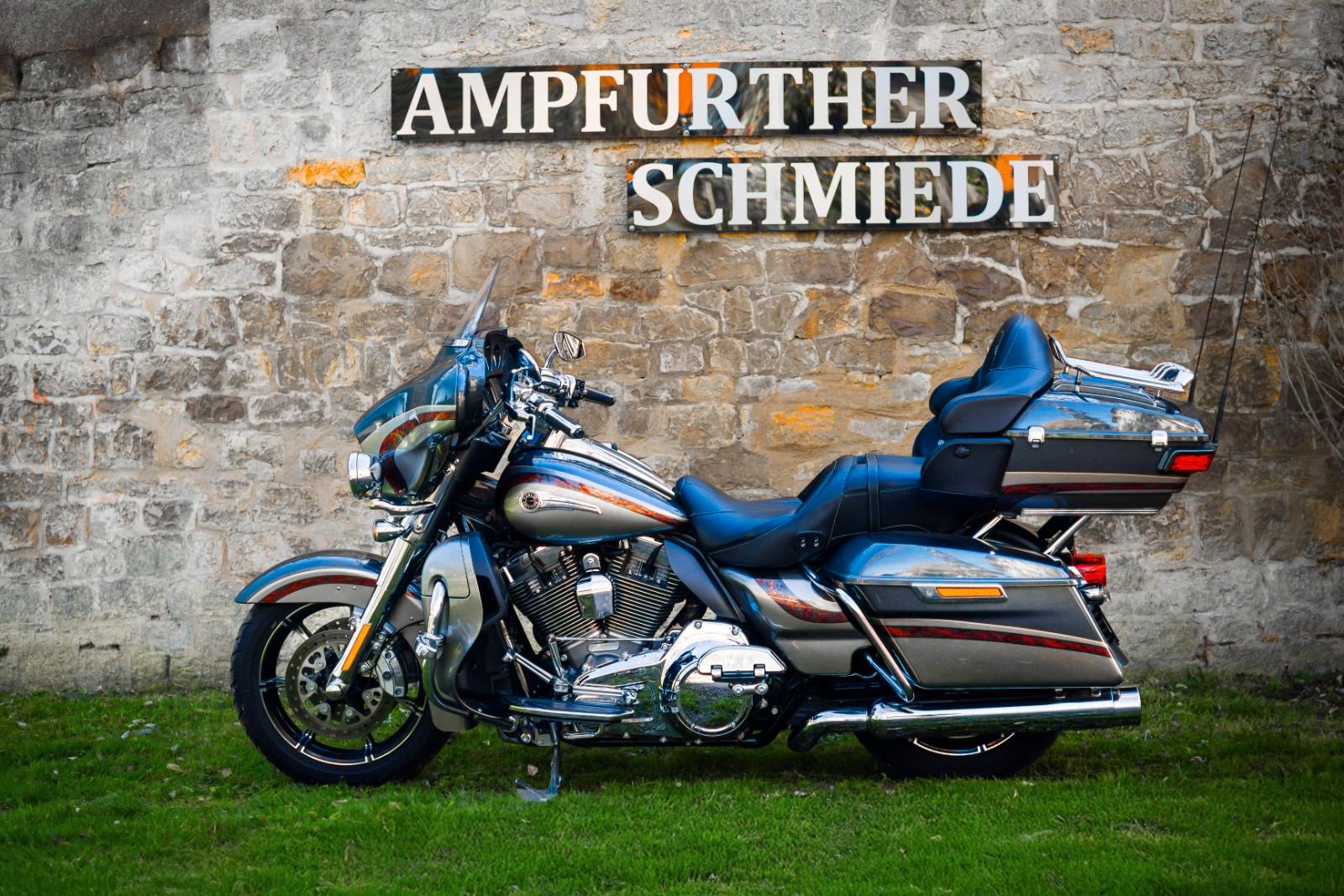 Harley-Davidson CVO Limited FLHTKSE Twin Cam 110