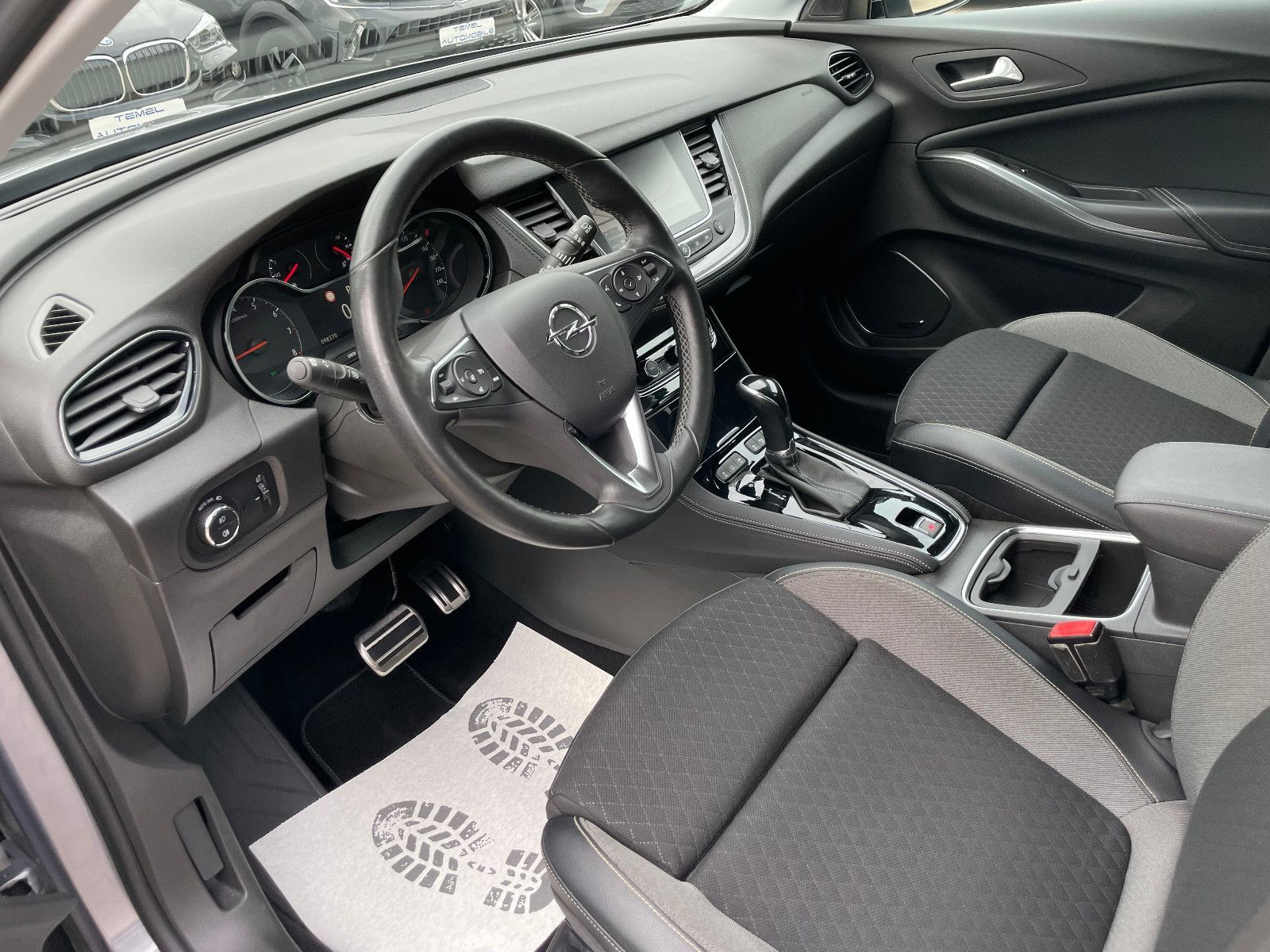 OPEL Grandland X, 2017, Benzin, 131 PS