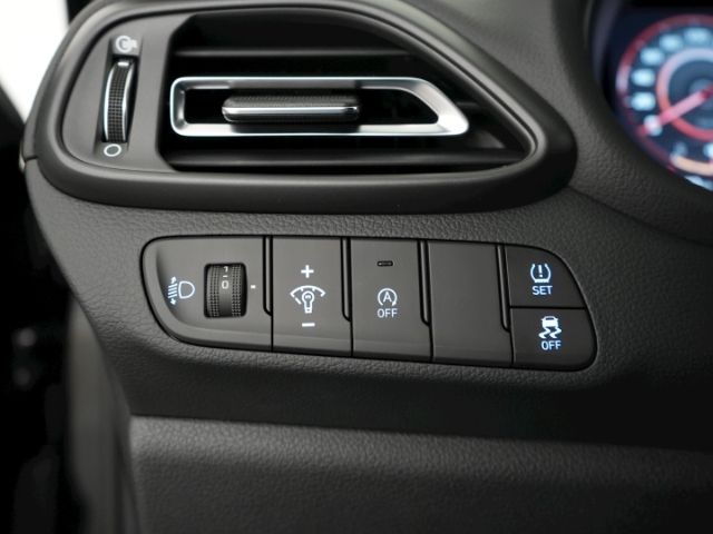 i30cw FACELIFT T-GDI ADVANTAGE DCT+VOLL LED+NAVI