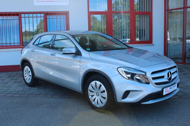 Mercedes-Benz GLA 200*WENIG KM*KD NEU*TOP GEPFL.