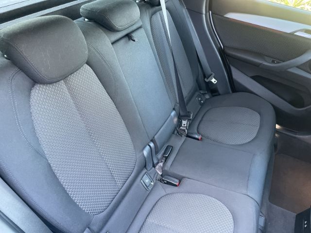 Fahrzeugabbildung BMW X1 sDrive 18i Advantage Panoramadach, Rückfahrka