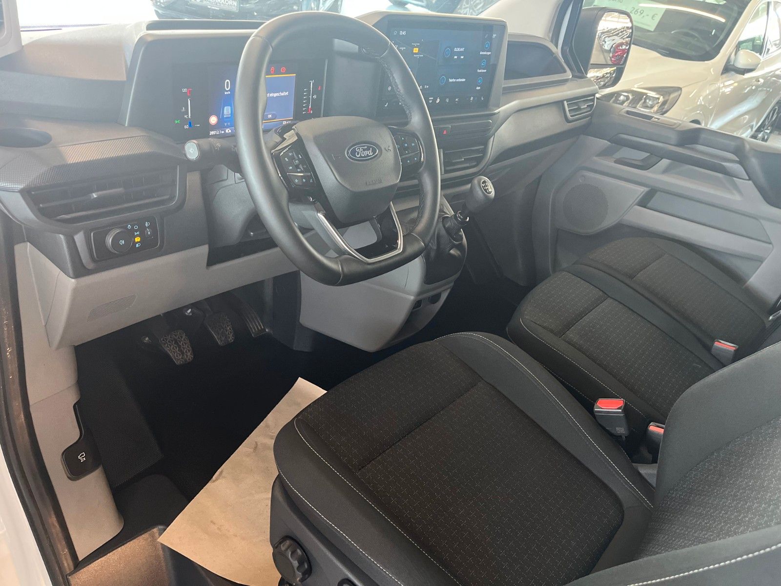 Fahrzeugabbildung Ford Transit Custom L1 TREND LED NAVI CAM ACC SHZ uvm