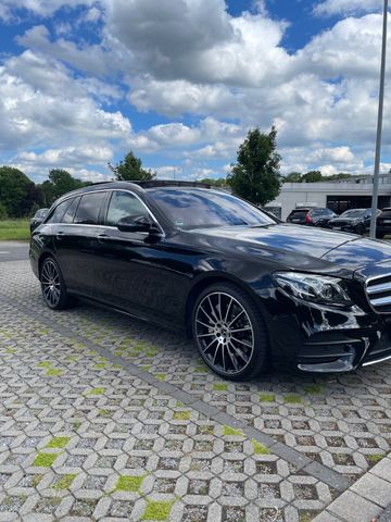 MERCEDES-BENZ Mercedes-Benz E 400 d Garantie 4MATIC  AMG Line 