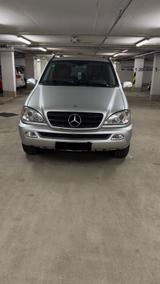 Mercedes-Benz Mercedes ML 270 CDI (2002) - gebrauchte Mercedes-Benz ML 270 aus dem Jahr 2002