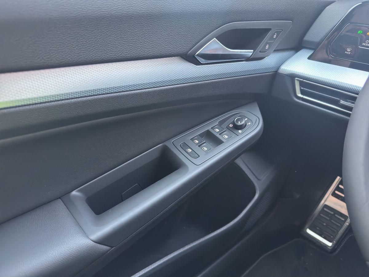 Fahrzeugabbildung Volkswagen Golf Goal 1.5 eTSI 110 kW