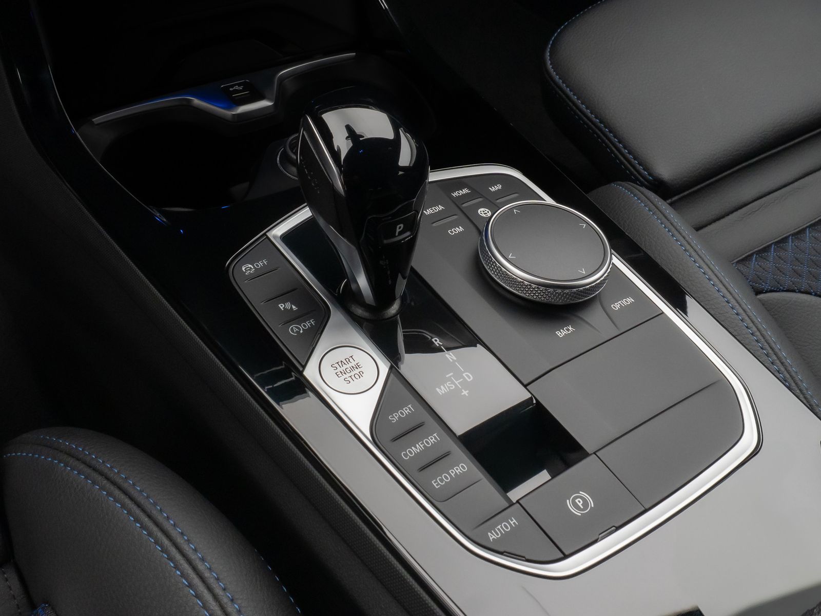 Fahrzeugabbildung BMW 118i M Sport Kamera DAB Geschwindigkeitsreg LED