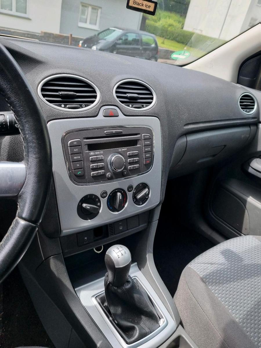 Ford Focus 2007 — photo 10