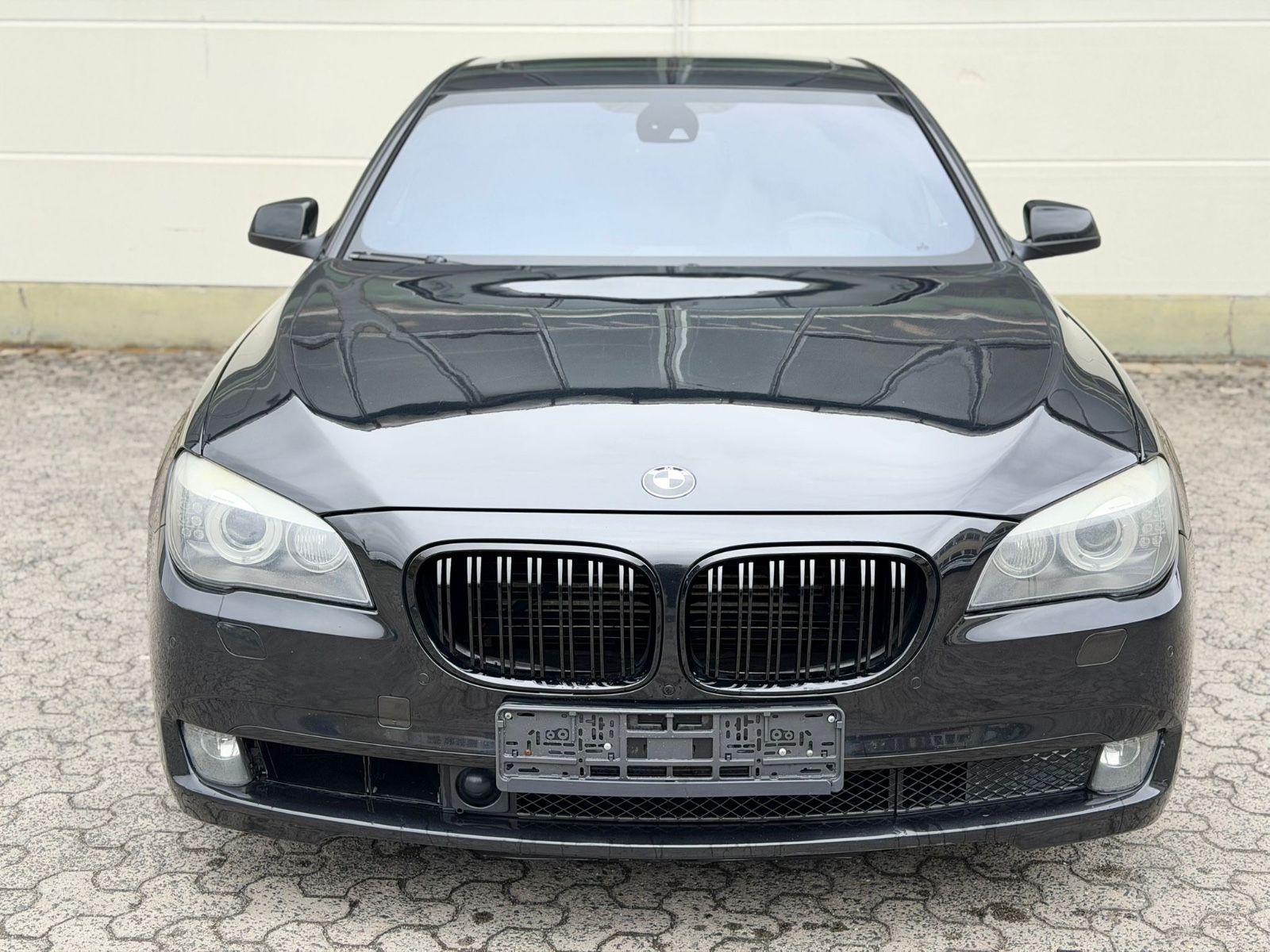 BMW BMW 750i xDrive*AHK*SHZ*SHB*SHD*HUD*KEY-GO*Kam*