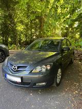 Mazda 3 Lim. 1.6 Sport Active - Apple CarP... - Mazda: Mazda3 Active
