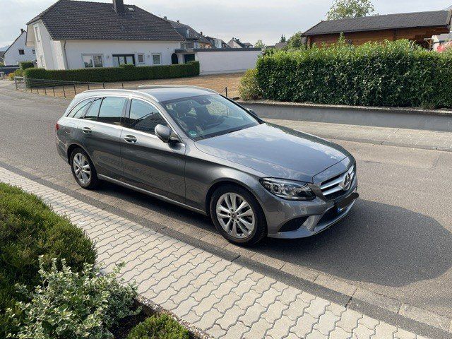 Image of Mercedes-Benz C 300