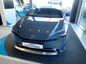 Fahrzeugabbildung Toyota Prius 2.0 Plug-in Hybrid Executive