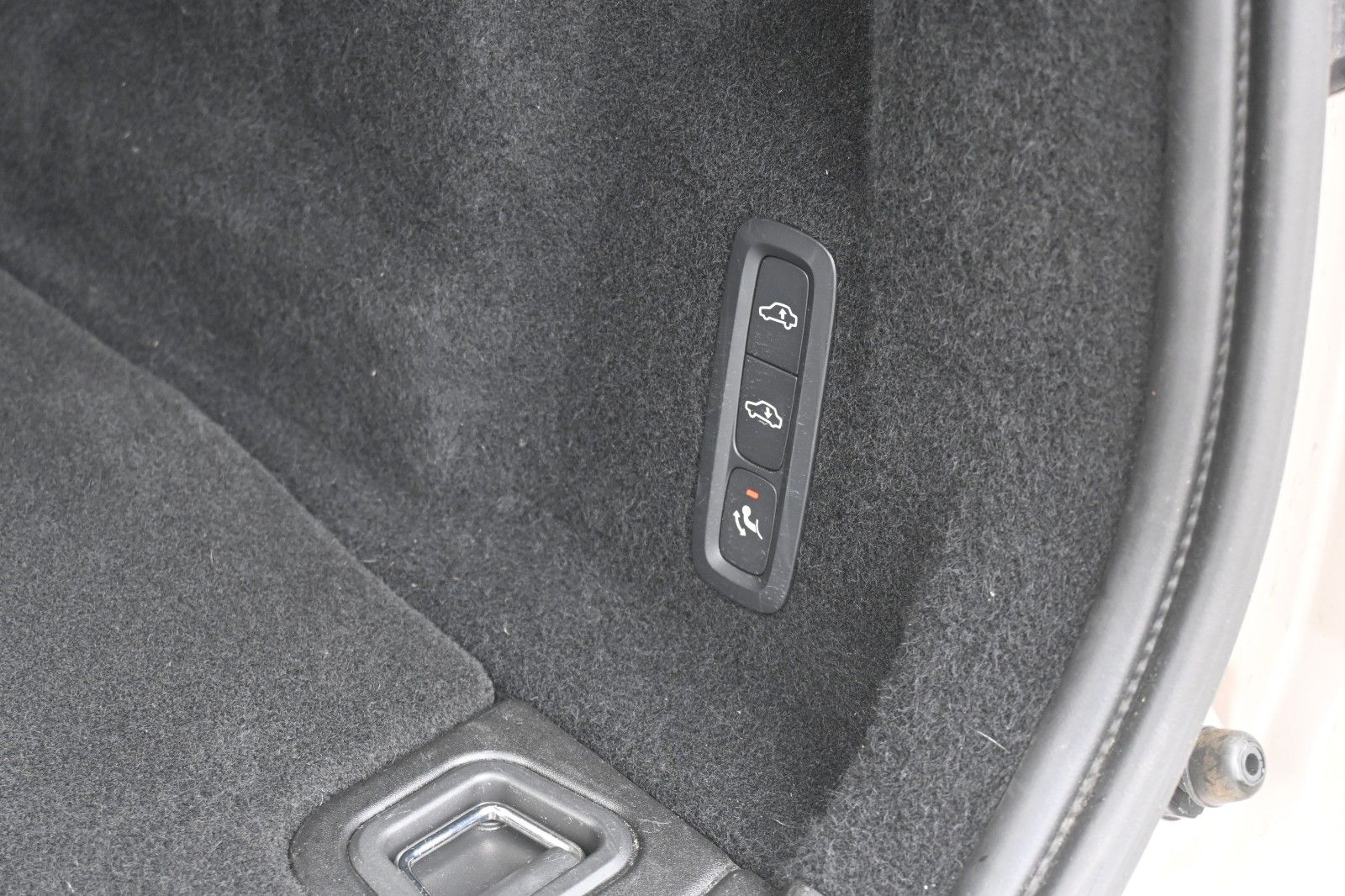 Fahrzeugabbildung Volvo XC60 T8 Ultimate Bright RC Plug-In B&W*LUFT*360°