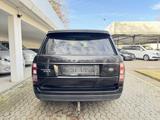 Land Rover Range Rover Vogue 4.4 SDV8 LUFT*PANO*AHK*22-ZOLL - Land Rover Range Rover: Vogue
