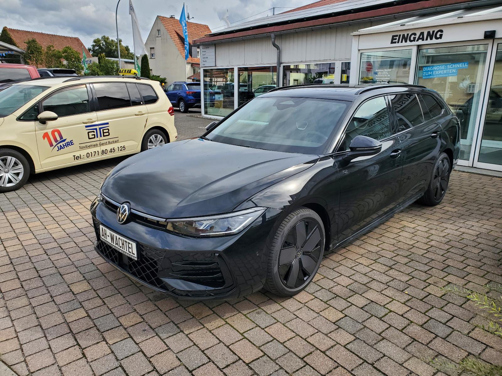 Volkswagen Passat Variant 1.5 eTSI R-LINE*BlackSty*PanDach*