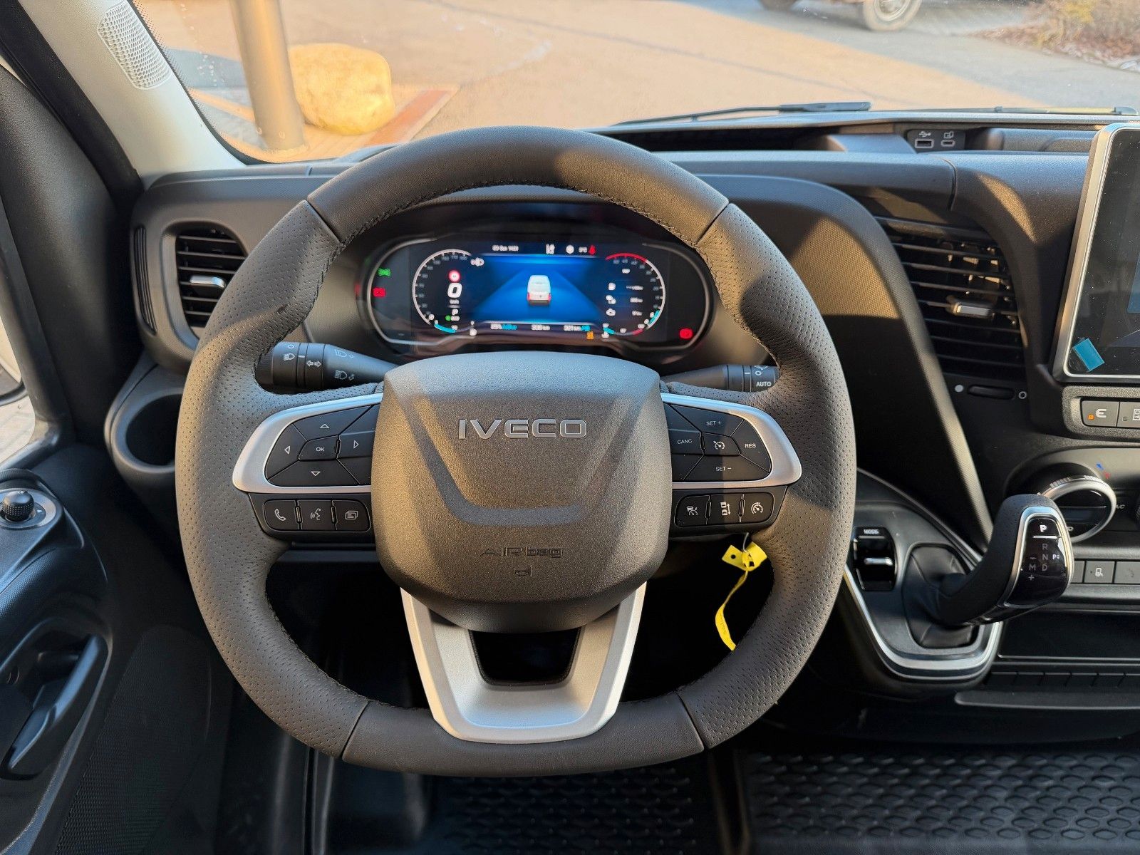 Fahrzeugabbildung Iveco Daily 35S18 HA8 *R4.100mm*Automatik*Kamera*ACC*