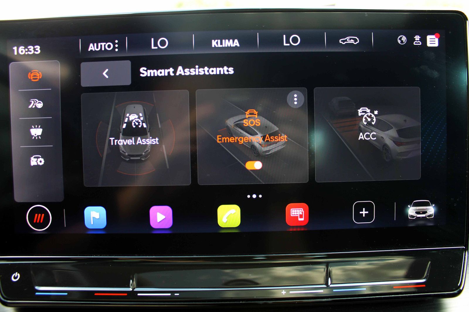 Fahrzeugabbildung CUPRA Leon VZ 2.0 TSI DSG ACC LED KAM PDC ESD PANO LHZ